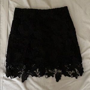BLACK LACE SKIRT